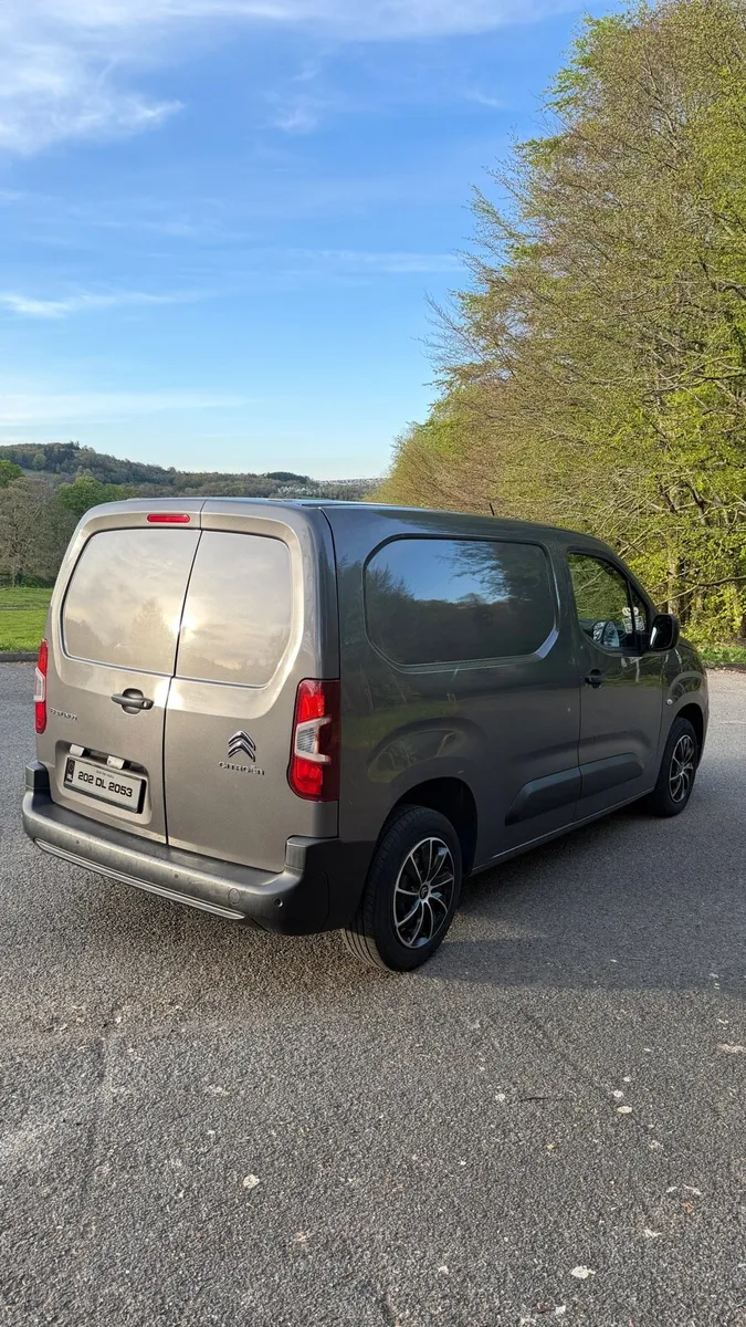 2020 Grey Citroen Berlingo - Image 4