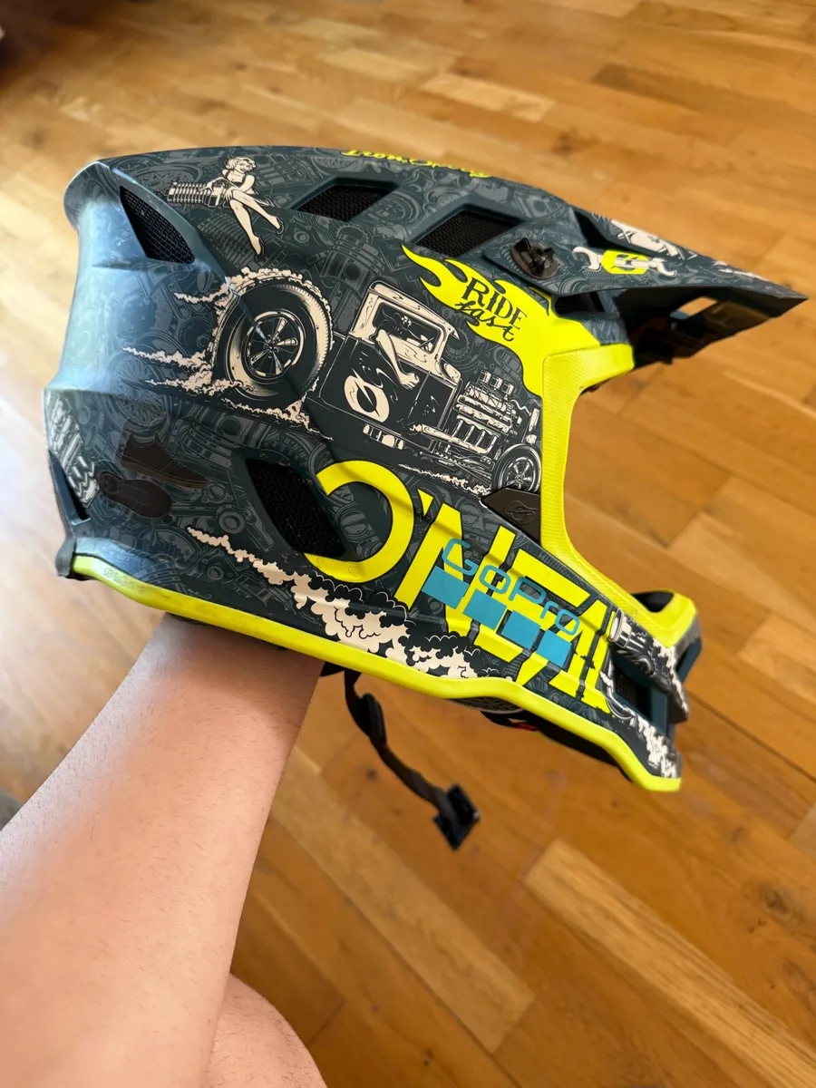 Full face helmet O'Neal - Image 1