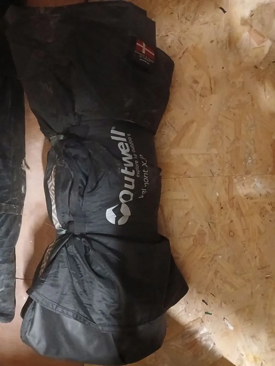 Outwell Vermont XLP Premium 7 Person Tent - Image 2