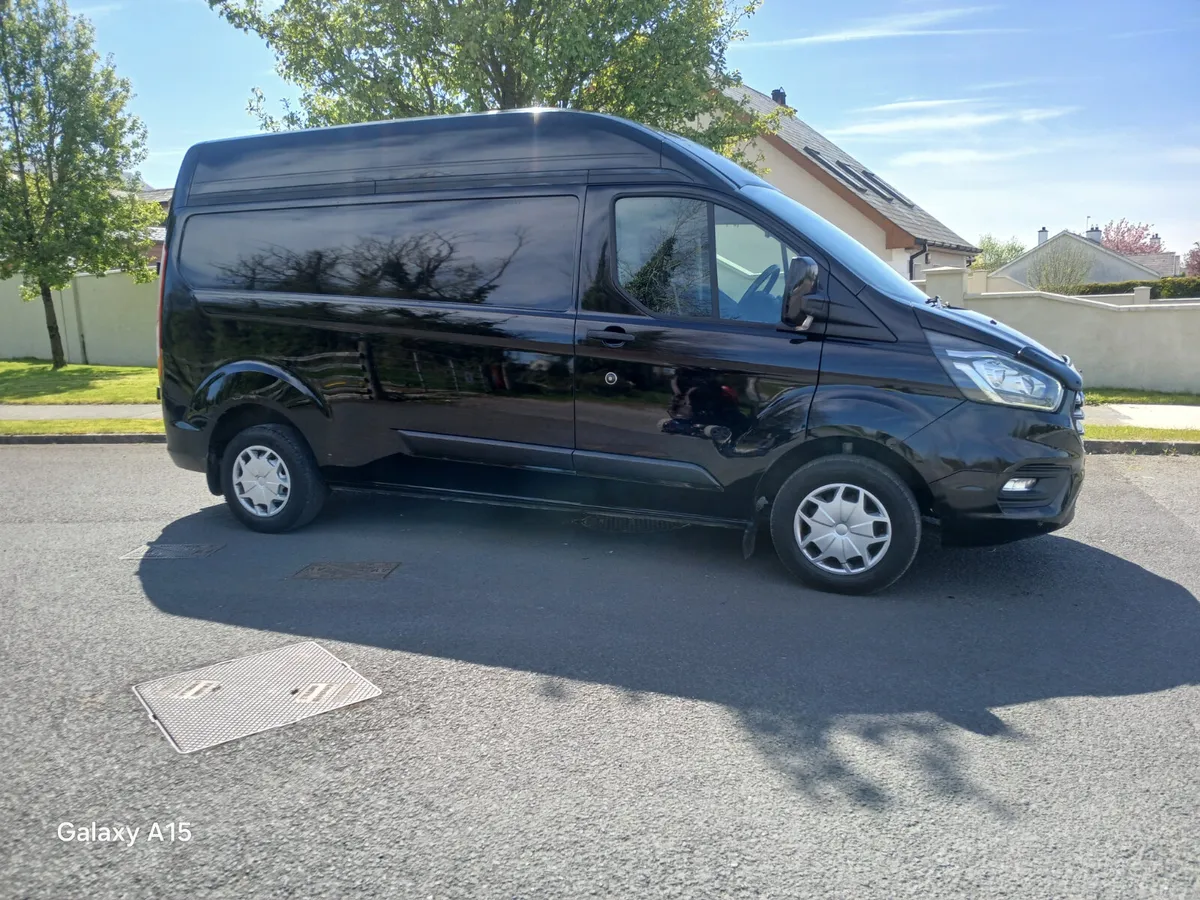 Ford Transit 2021 - Image 2