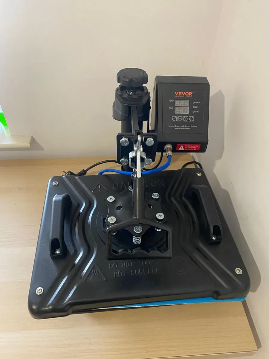 VEVOR 5-in-1 Heat Press Machine (38×30 cm) - Image 3
