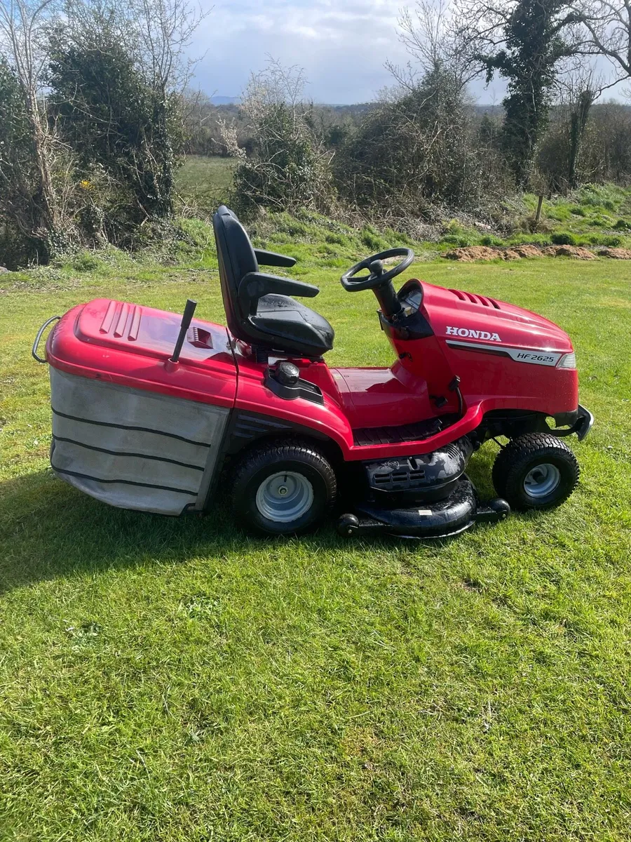 Honda 2625 ride on - Image 4