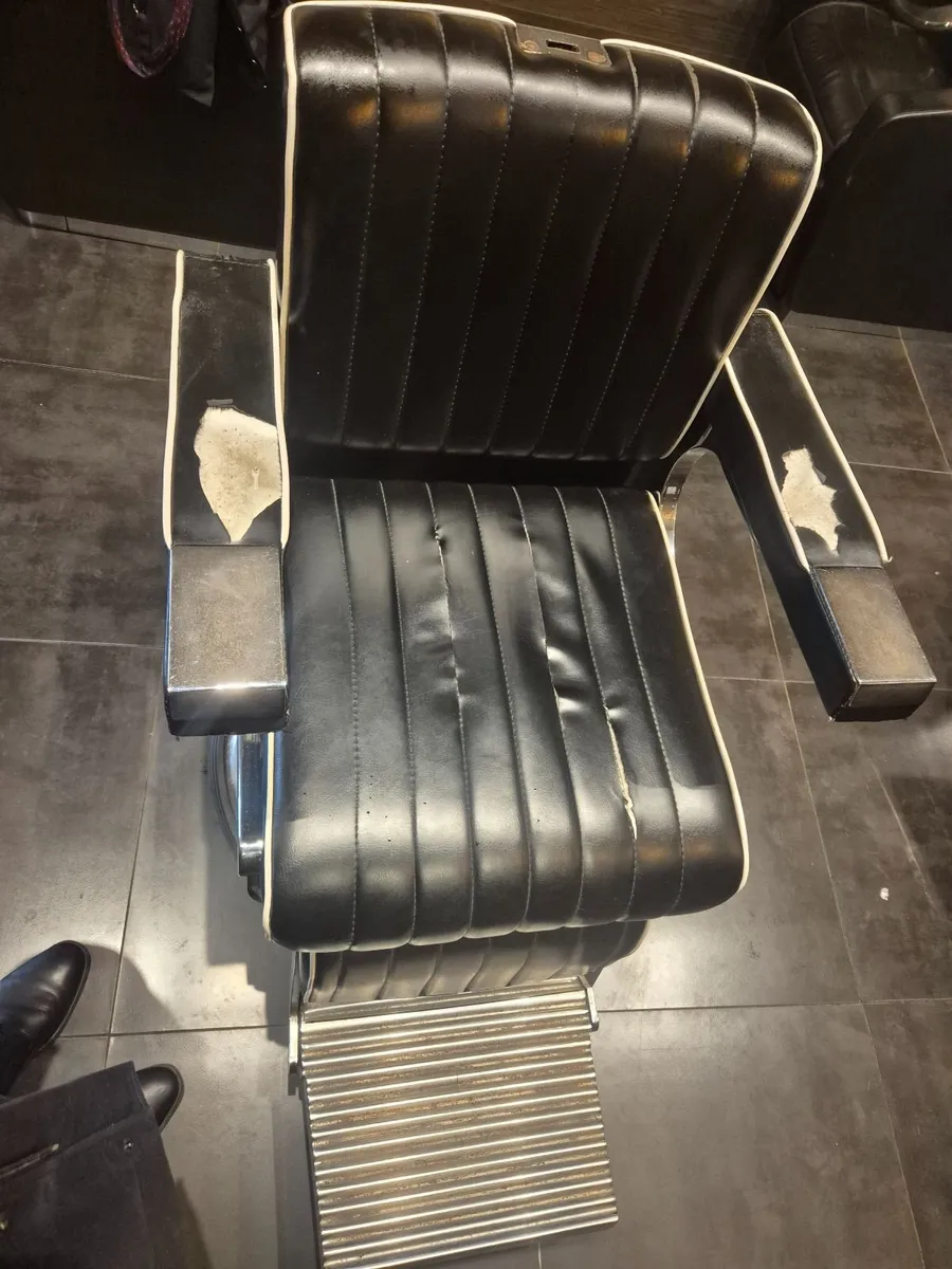 Barber chair - Image 3