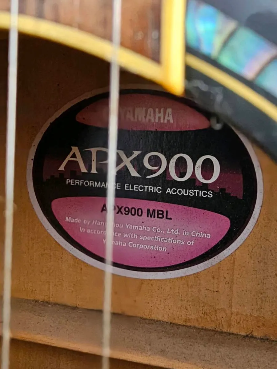 Yamaha Semi-Acoustic Guitar: APX900 MBL - Image 2