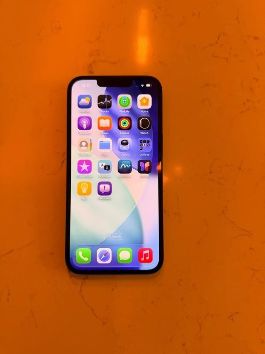 Iphone 14 - Image 3