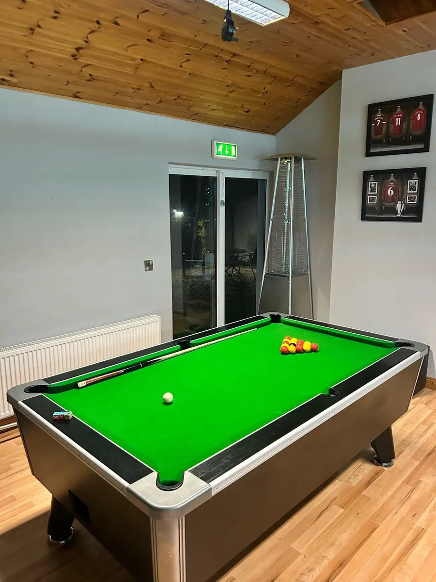 Pool table - Image 3