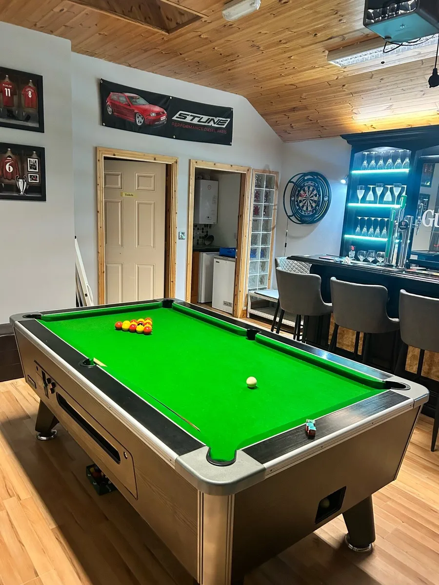 Pool table - Image 4