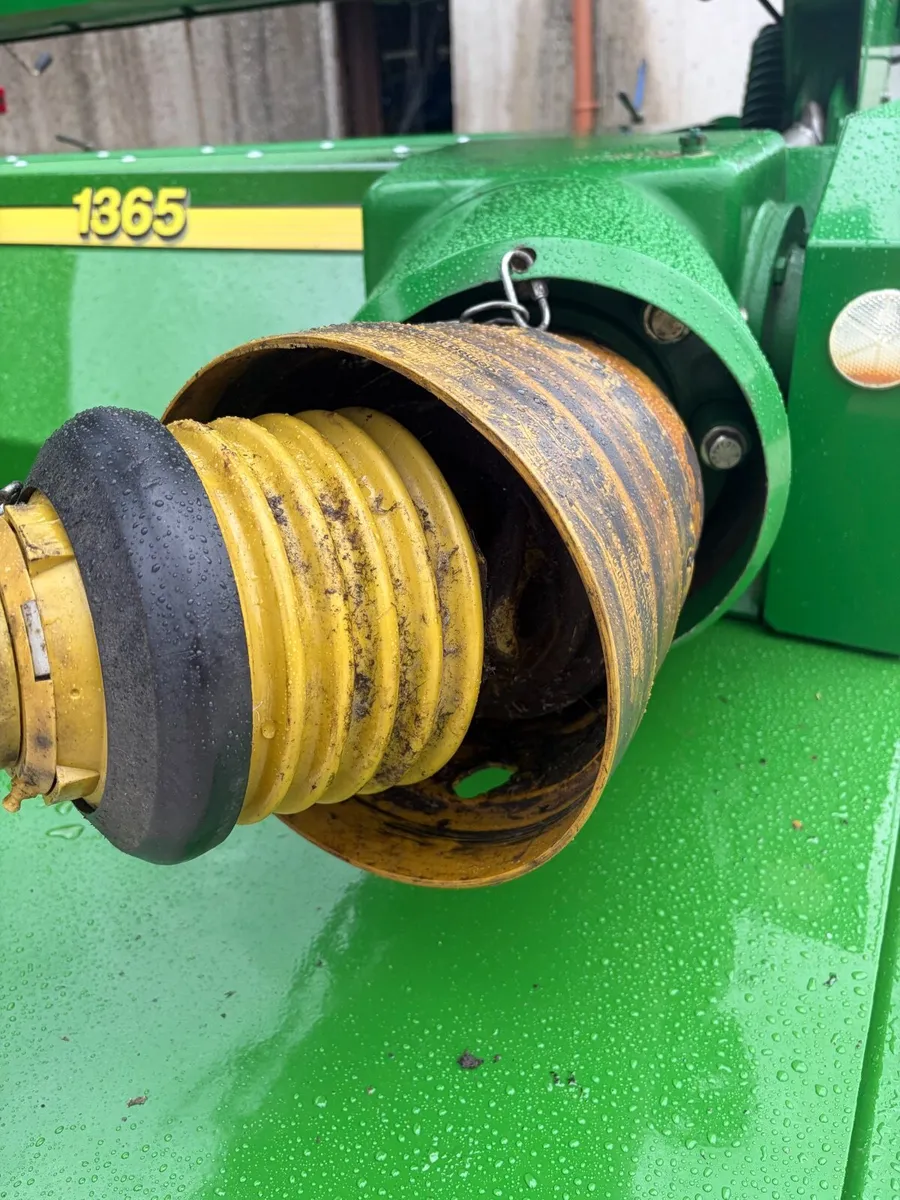 John Deere 1365 10FT Mower Conditioner - Image 2
