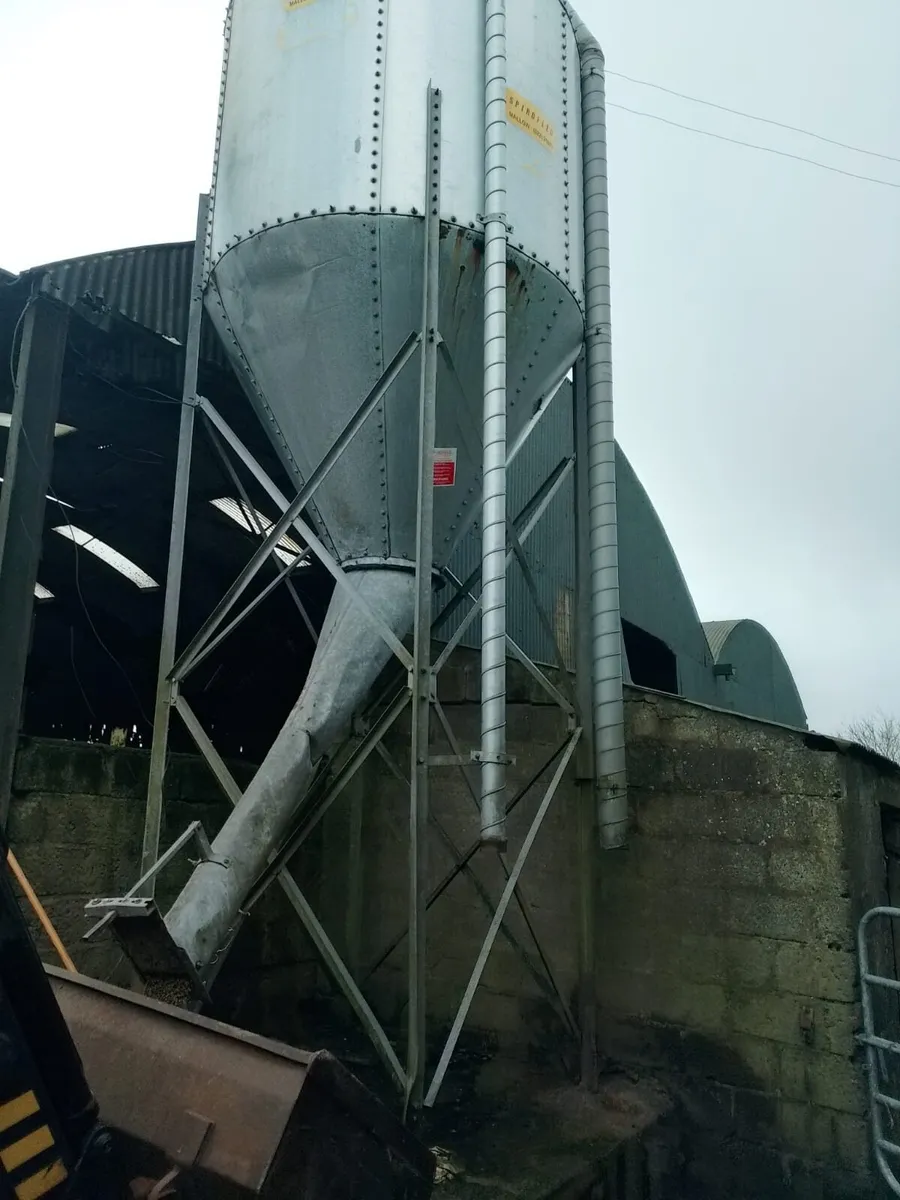 Farm clearance - Image 1