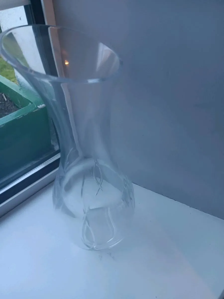 John rocha - Image 1