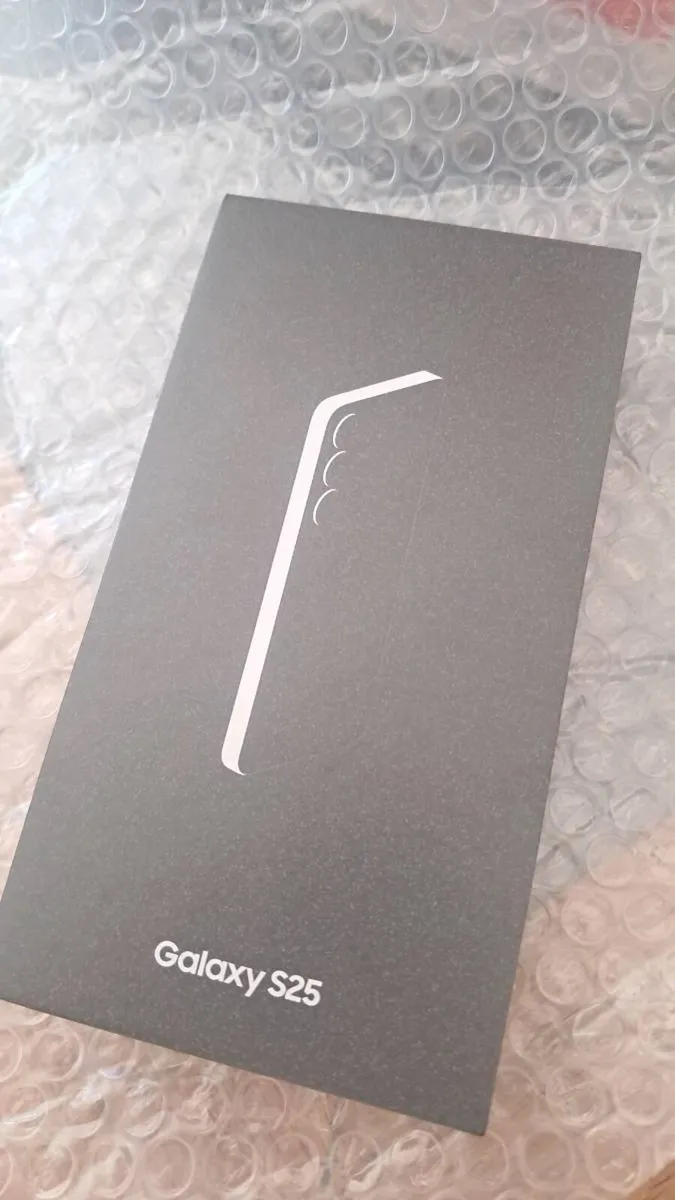 Samsung Galaxy S25 – Brand New (Unopened)