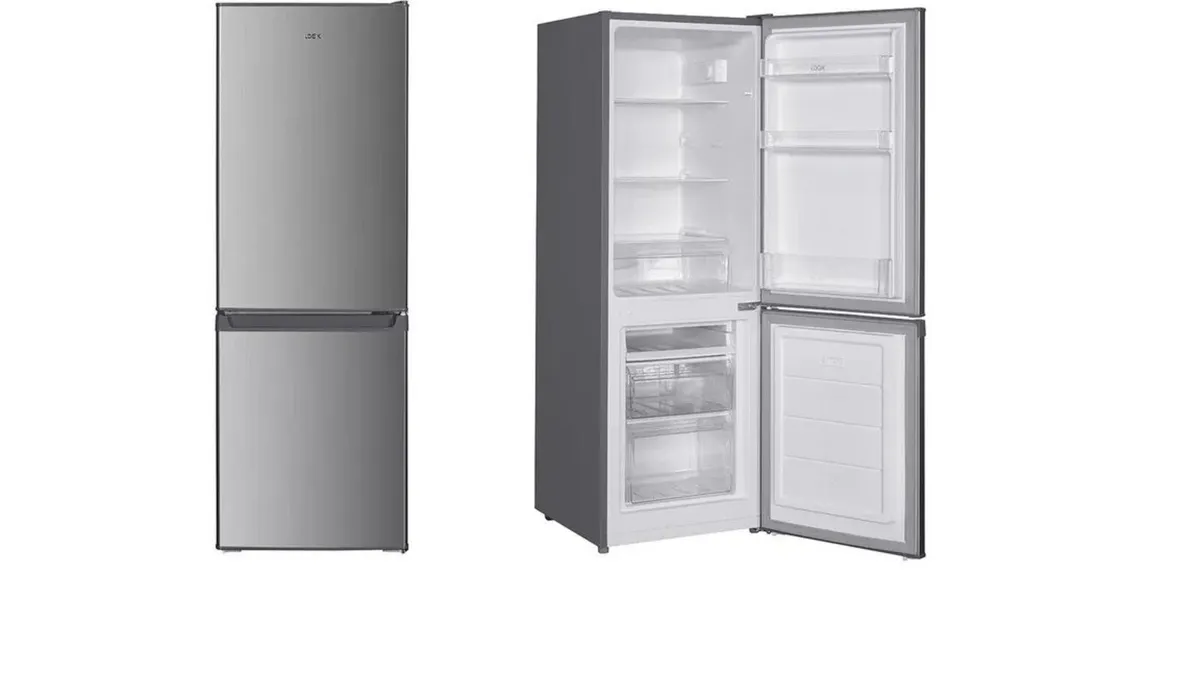 LOGIK L50BS23 60/40 Fridge Freezer - Silver