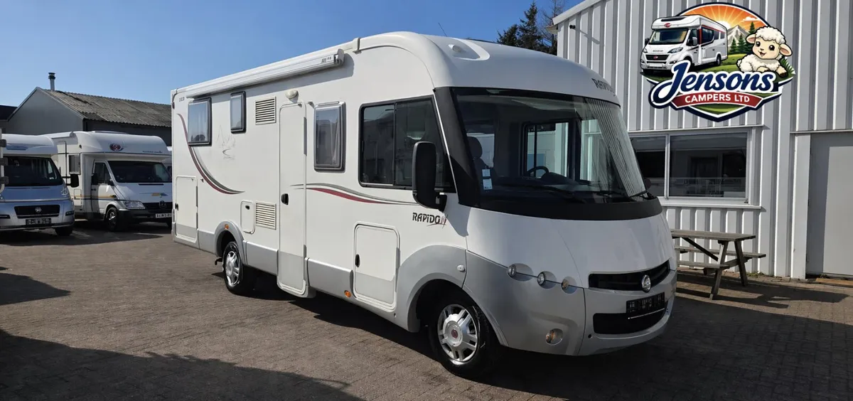2012 RAPIDO 891F ISLAND BED LOW KMS 👀 - Image 1