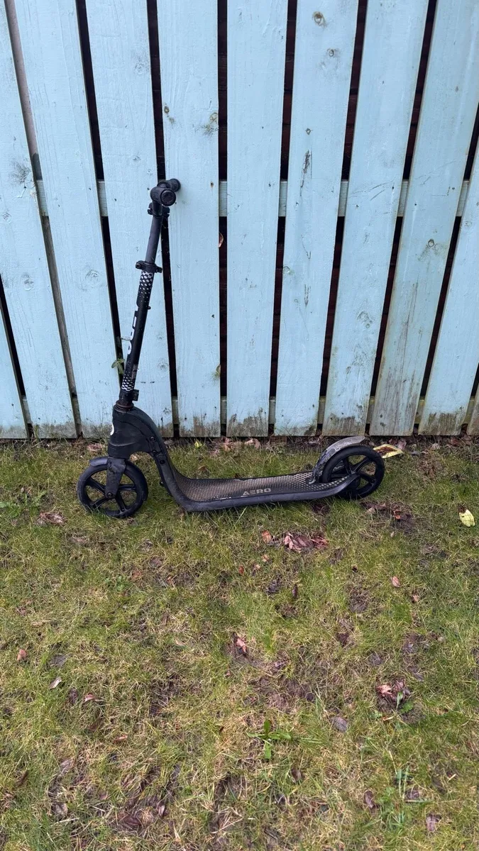 Scooter - Image 1