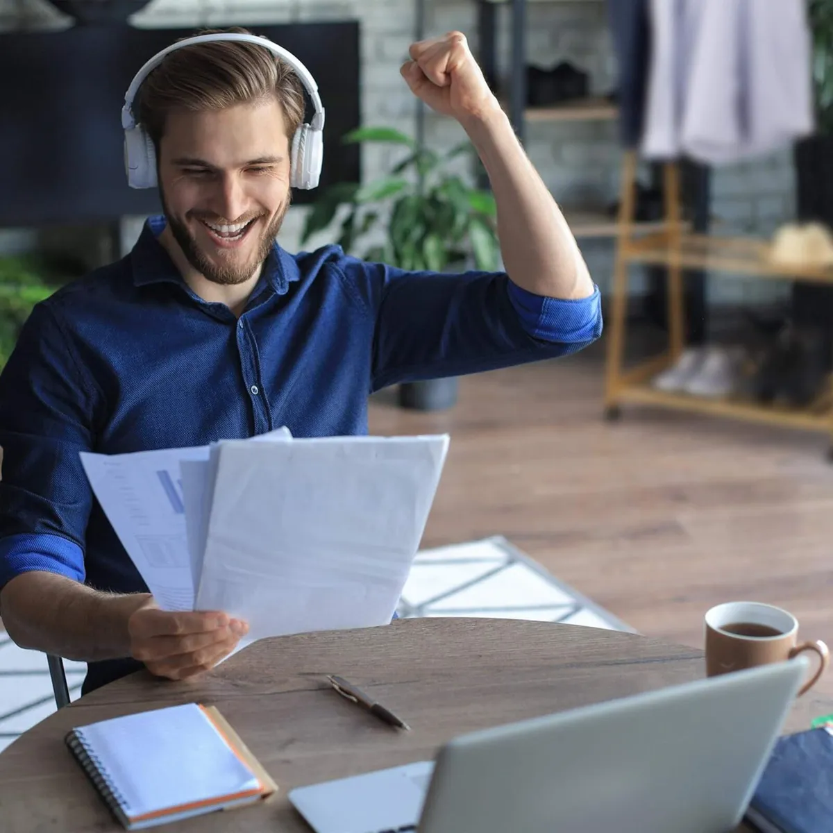 Clothes Stand on Wheels Bamboo 2 Shoe Shelves - Image 4
