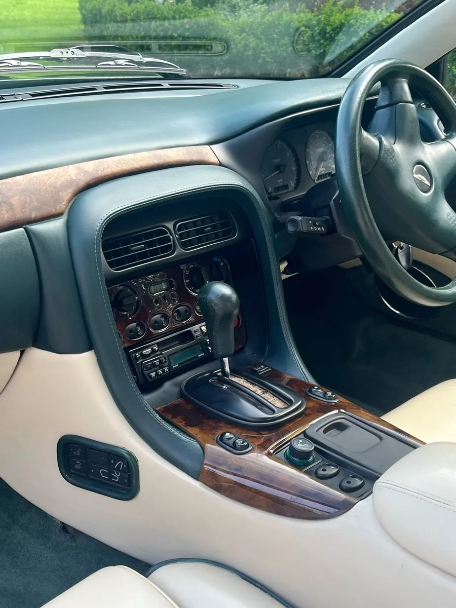 DB7- Aston Martin- 1995 - Image 3