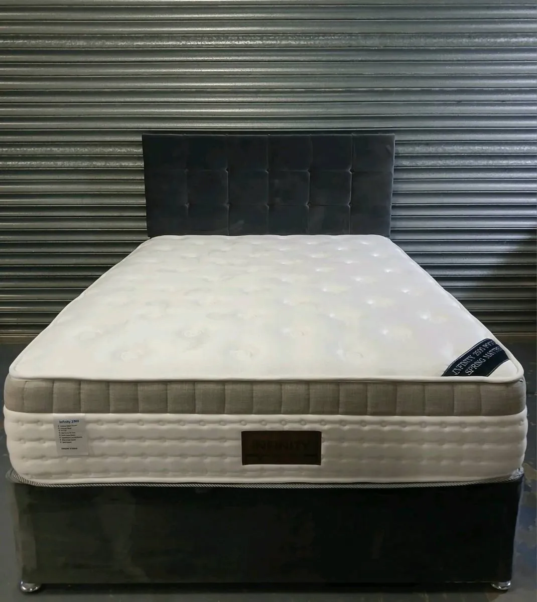 4ft6" bed mattress & headboard *Delivery 🚚 - Image 1