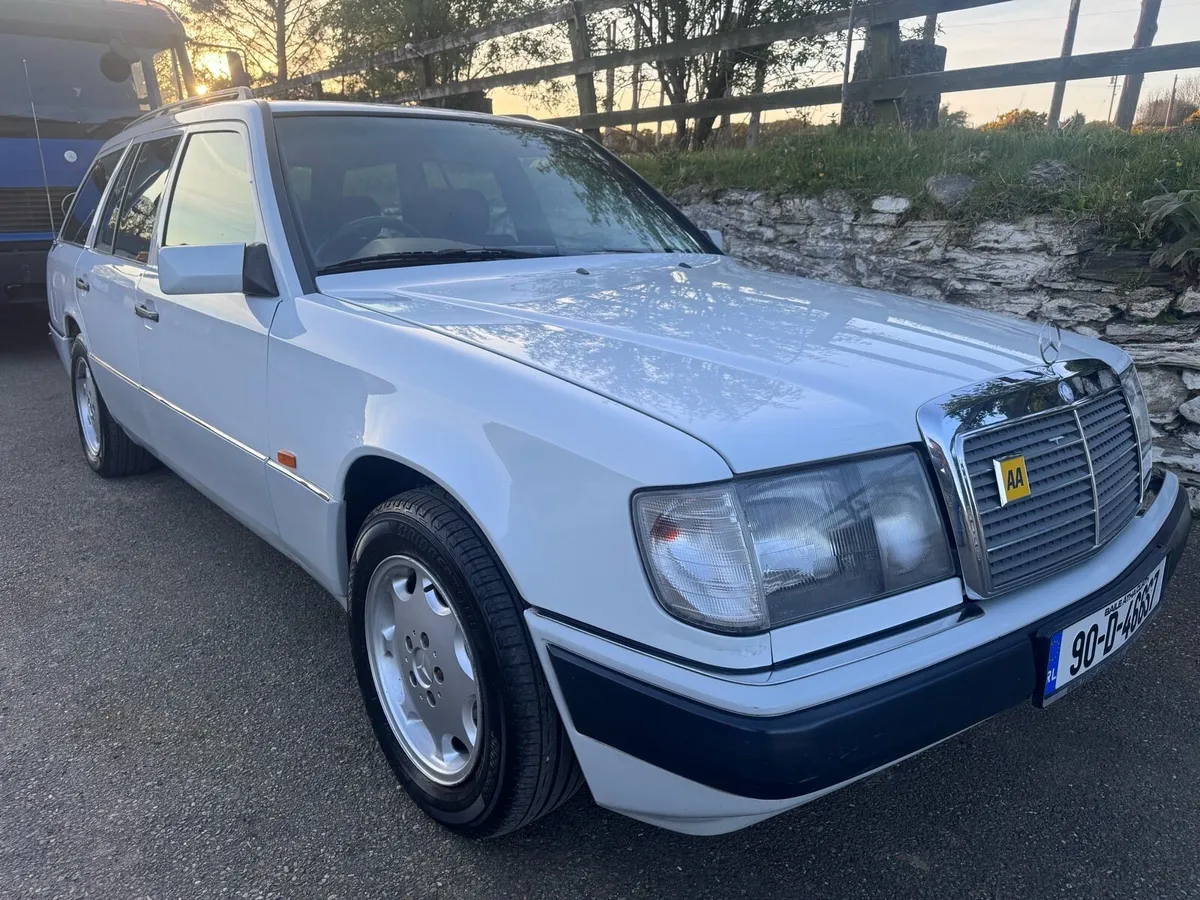 Mercedes 200 TE Estate 1990 - Image 1