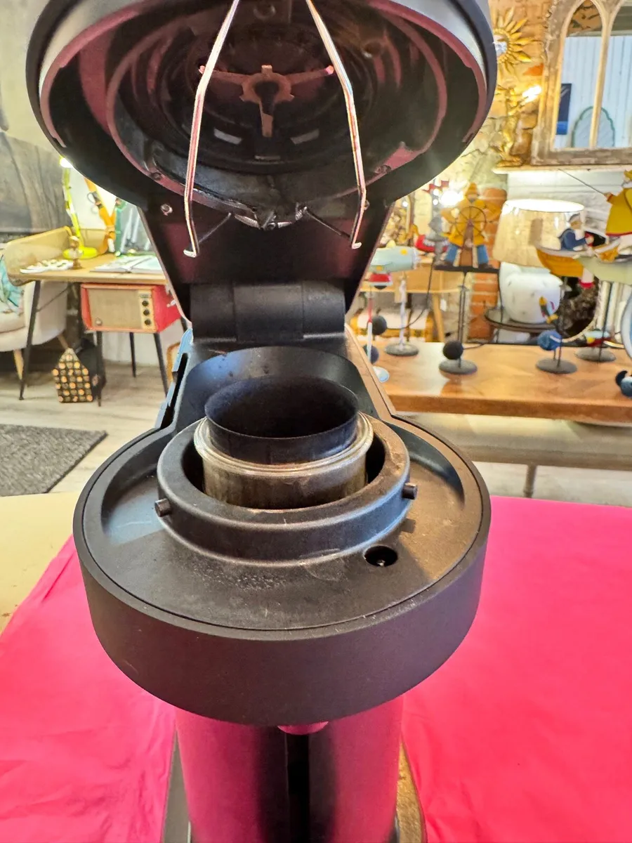 Nespresso machine - Image 4