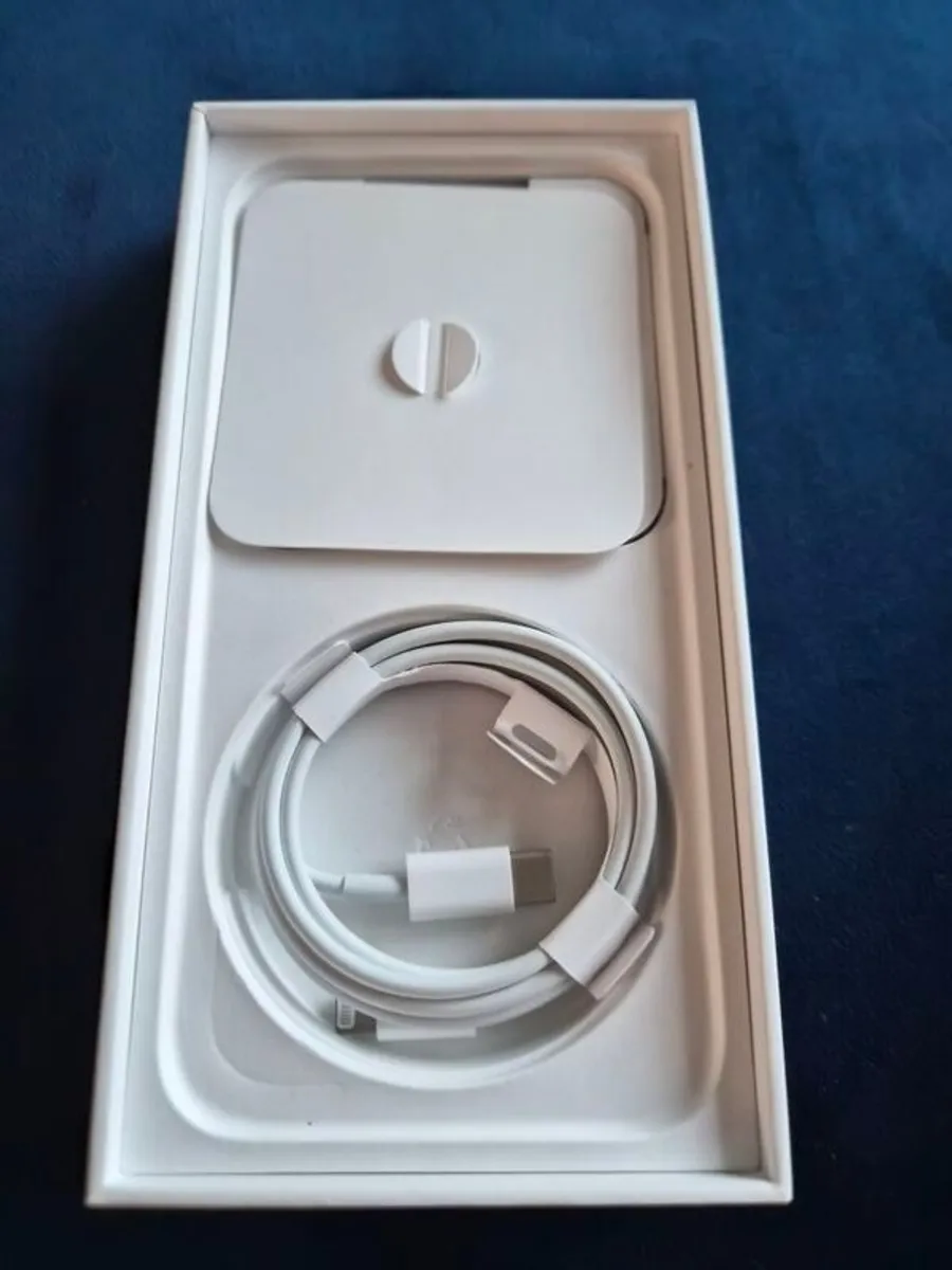 iPhone 12 Pro Max - Image 4