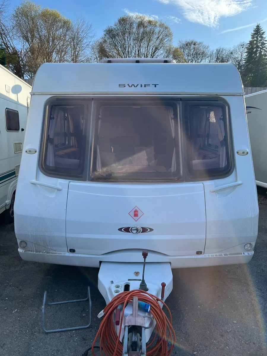 Swift caravan - Image 1