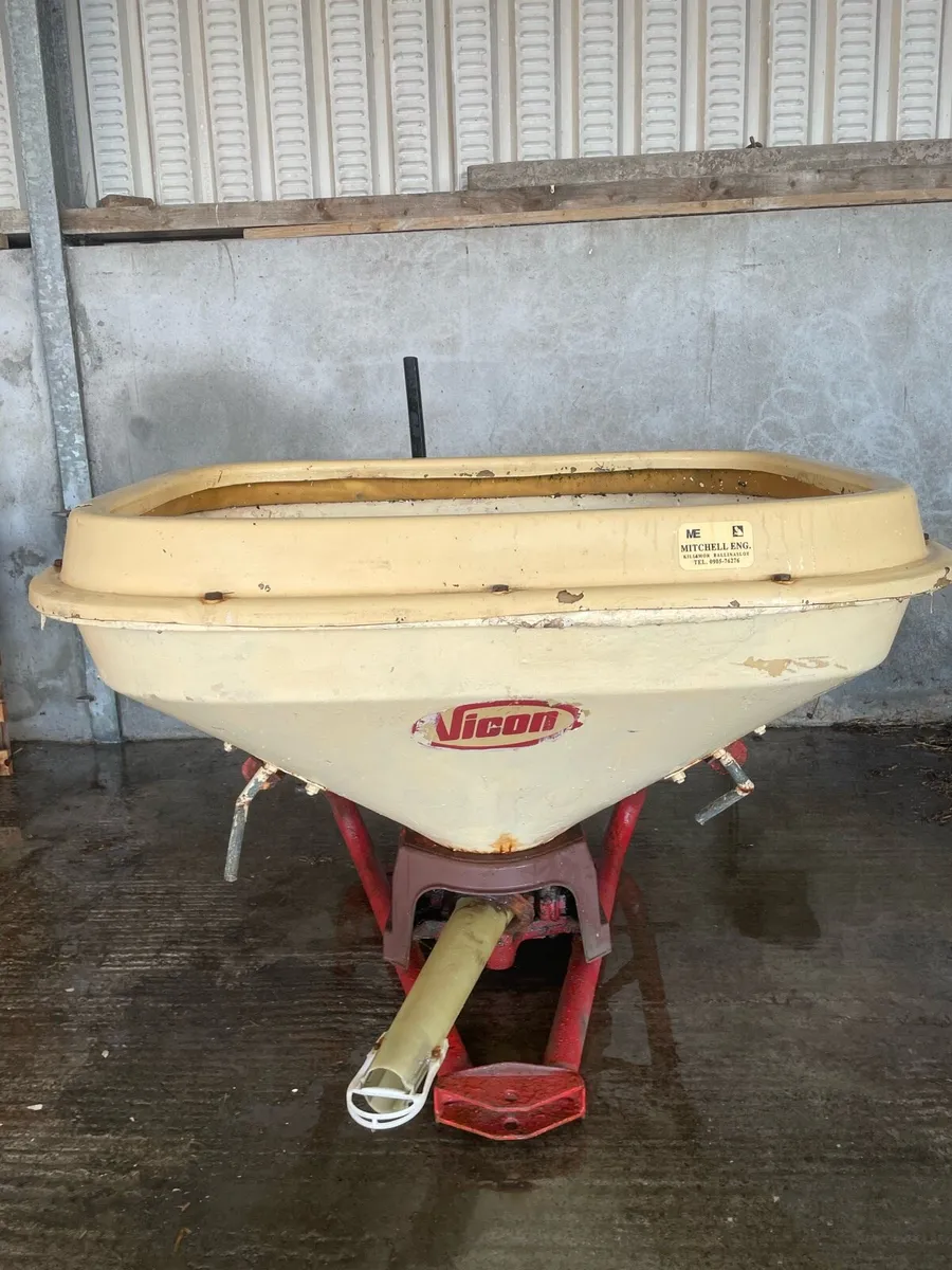 Vicon Fertiliser spreader - Image 2
