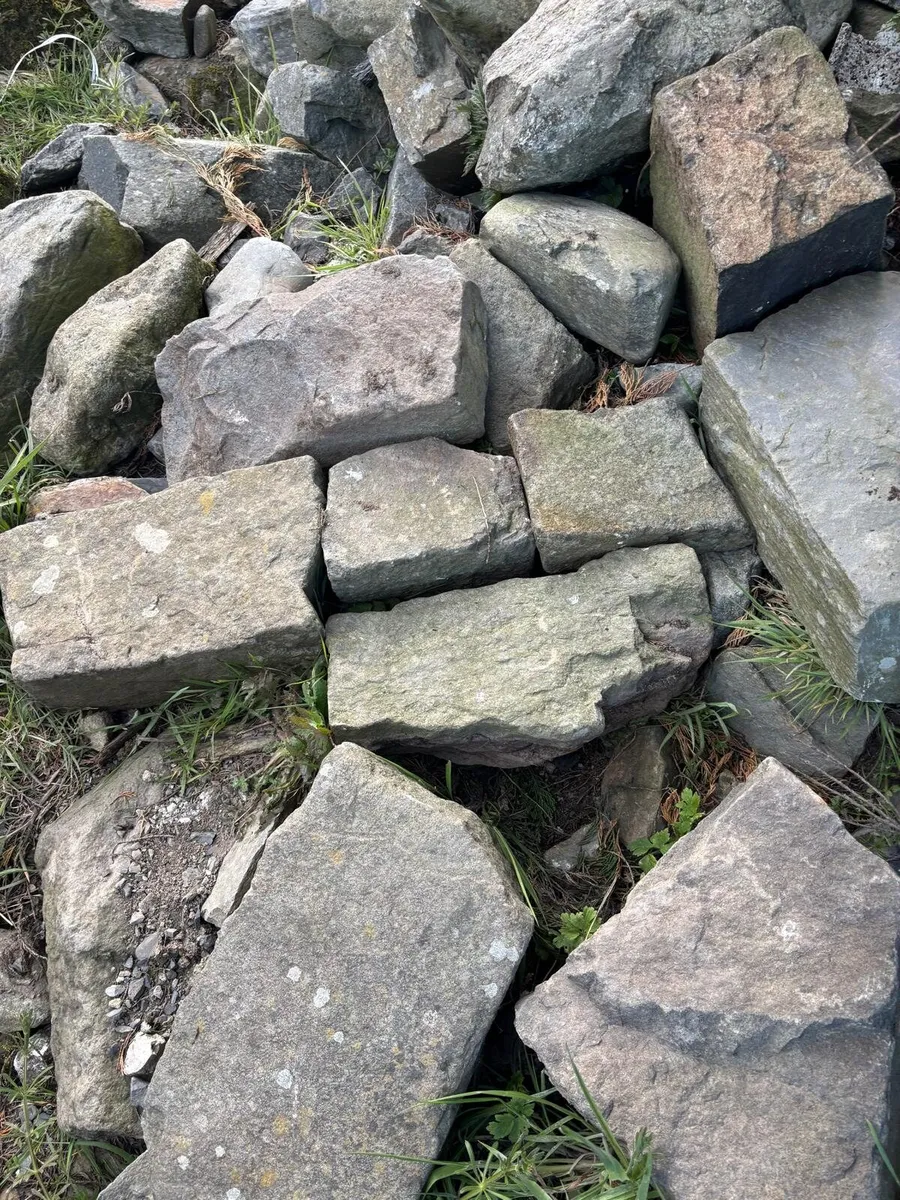 Building Stone - Image 4