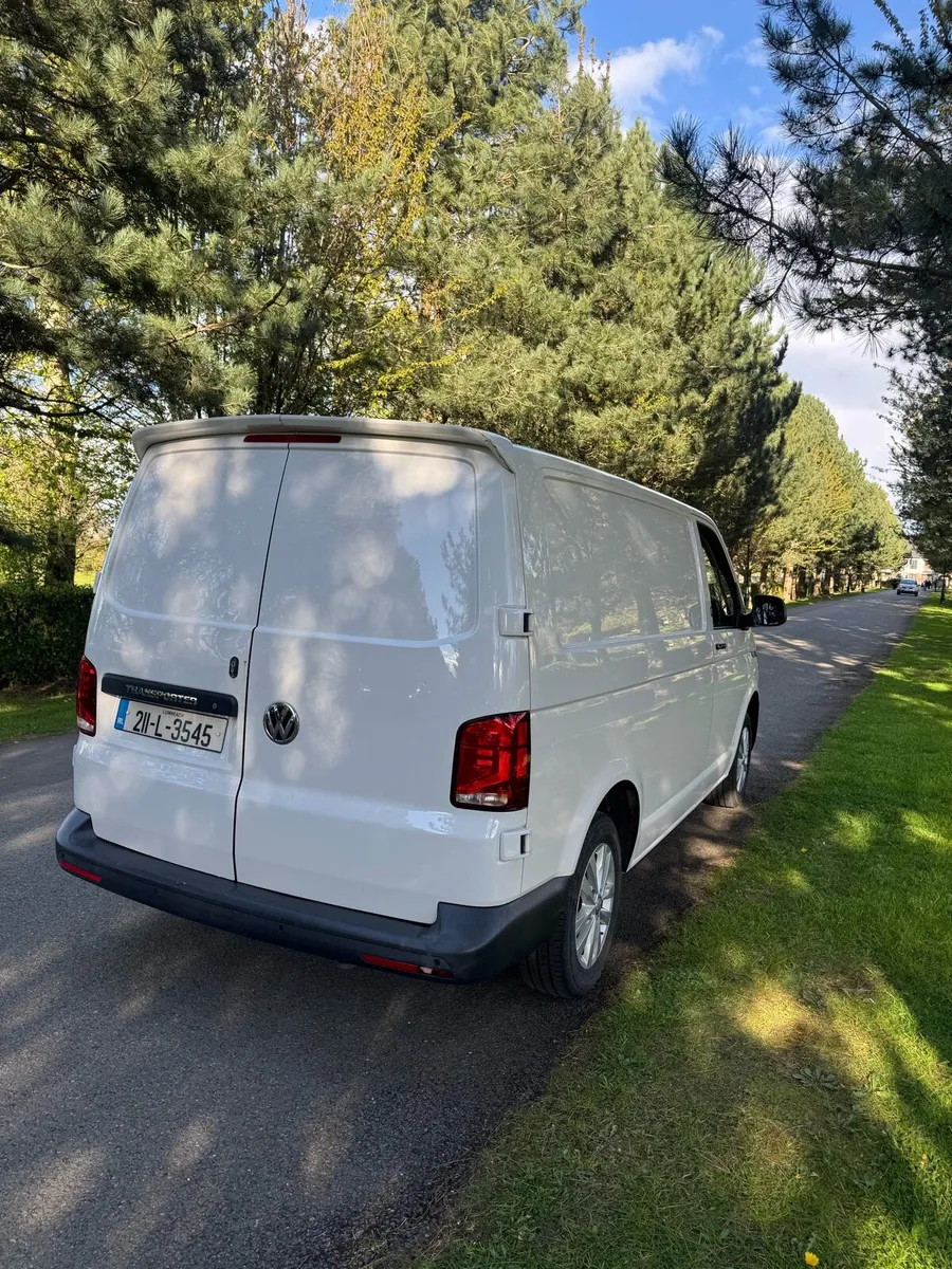 2021 VW TRANSPORTER TREND-LINE 1 OWNER NO VAT - Image 3