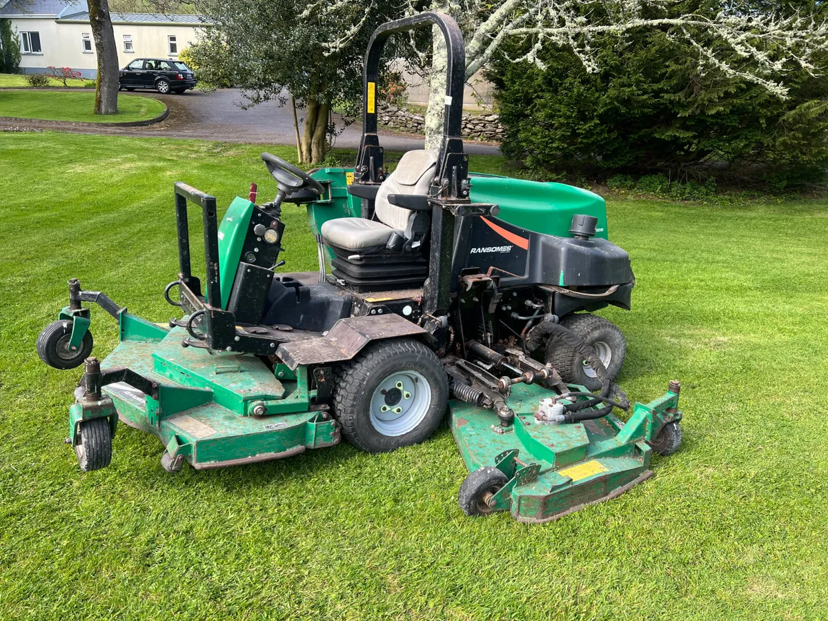 Ride on lawnmowers - Image 1