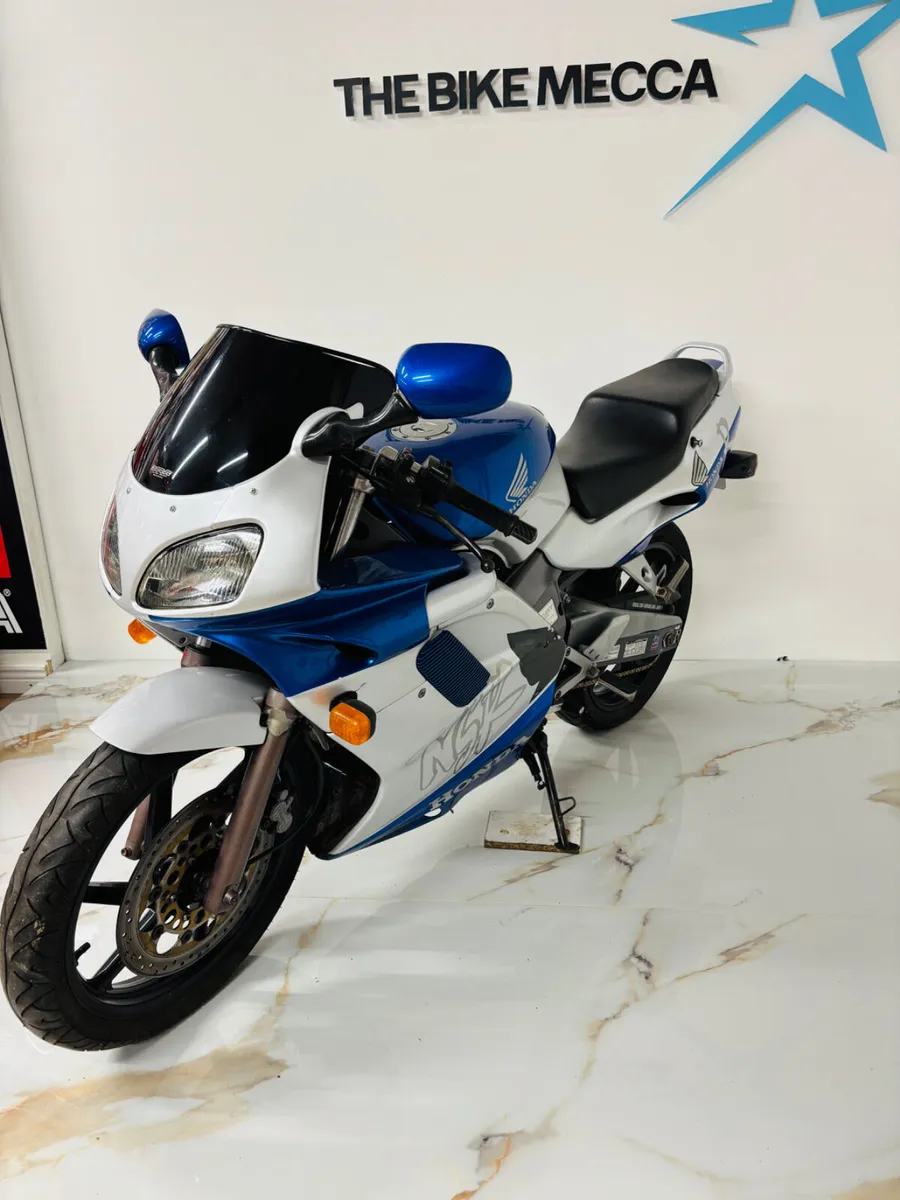 Honda nsr125 1997 - Image 3