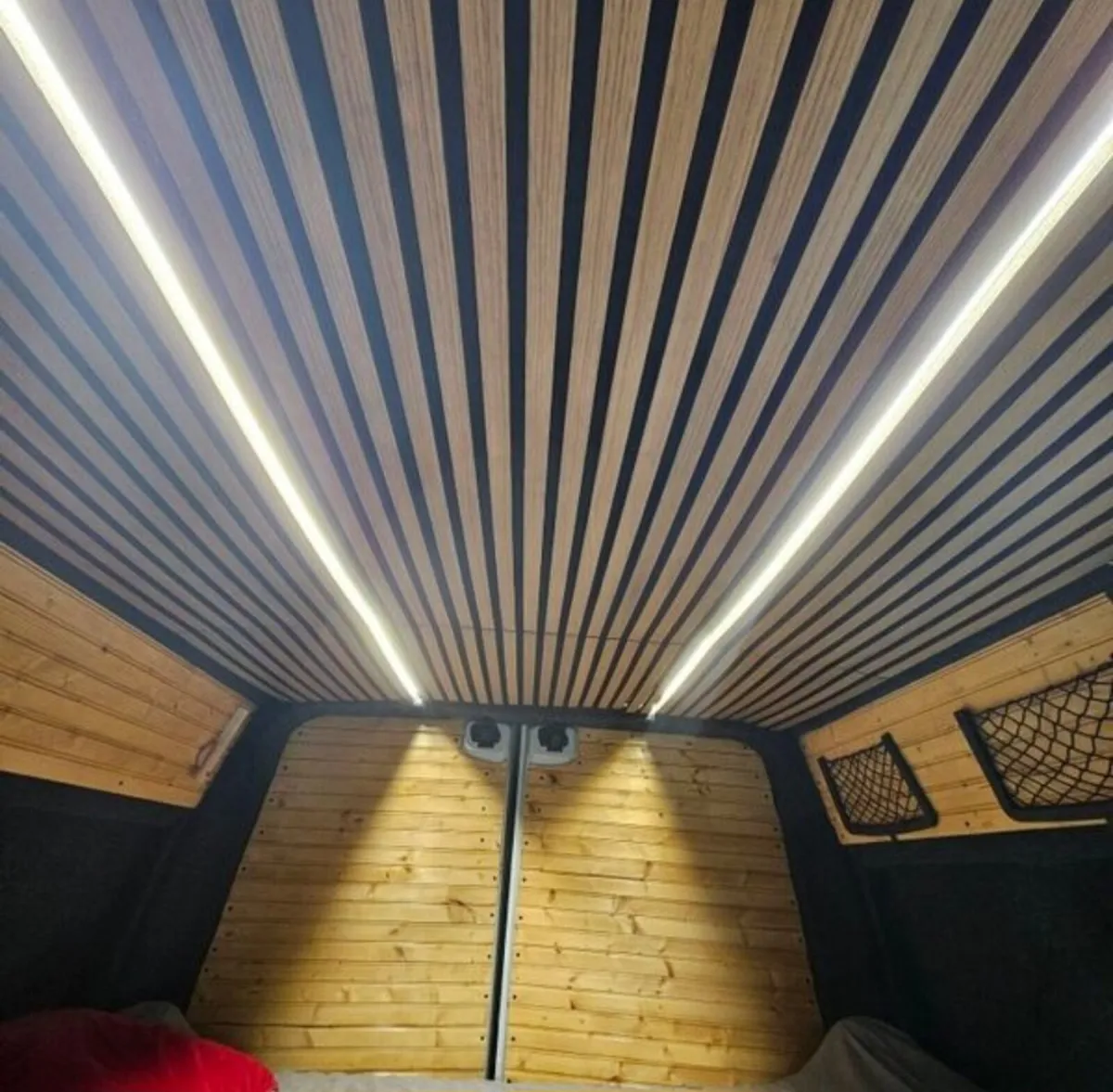 Campervan ● renault master ● 151 ● 3 berth - Image 2