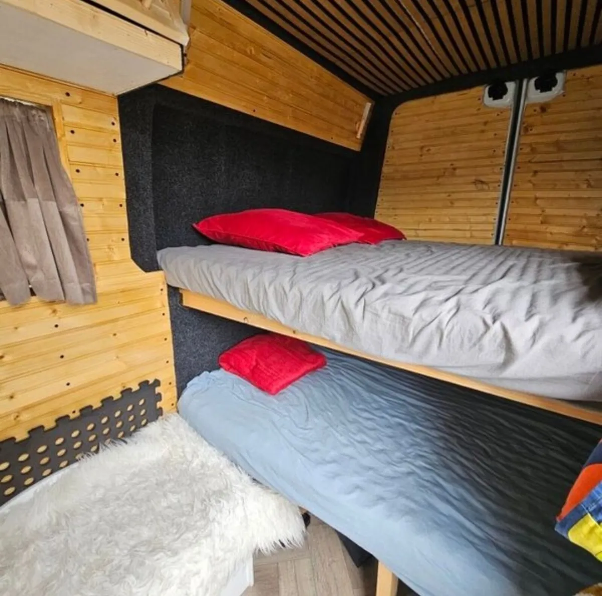 Campervan ● renault master ● 151 ● 3 berth - Image 3