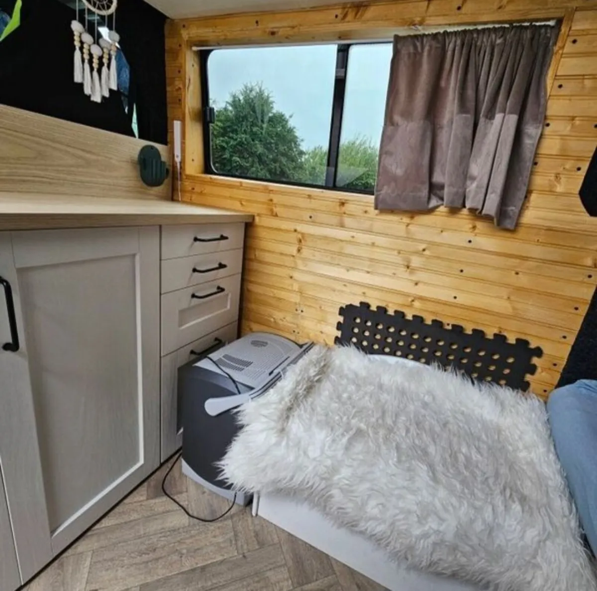 Campervan ● renault master ● 151 ● 3 berth - Image 4