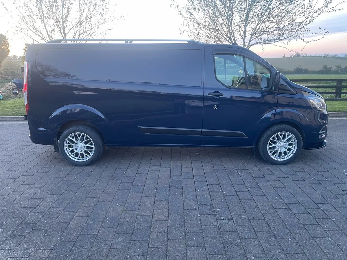 Ford transit custom 170bhp low mileage - Image 4
