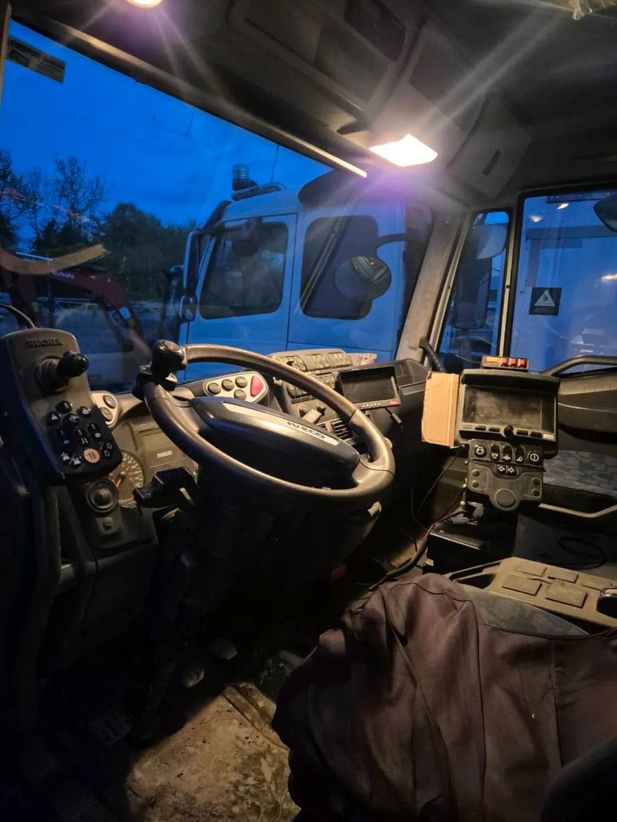 Sweeper iveco - Image 4
