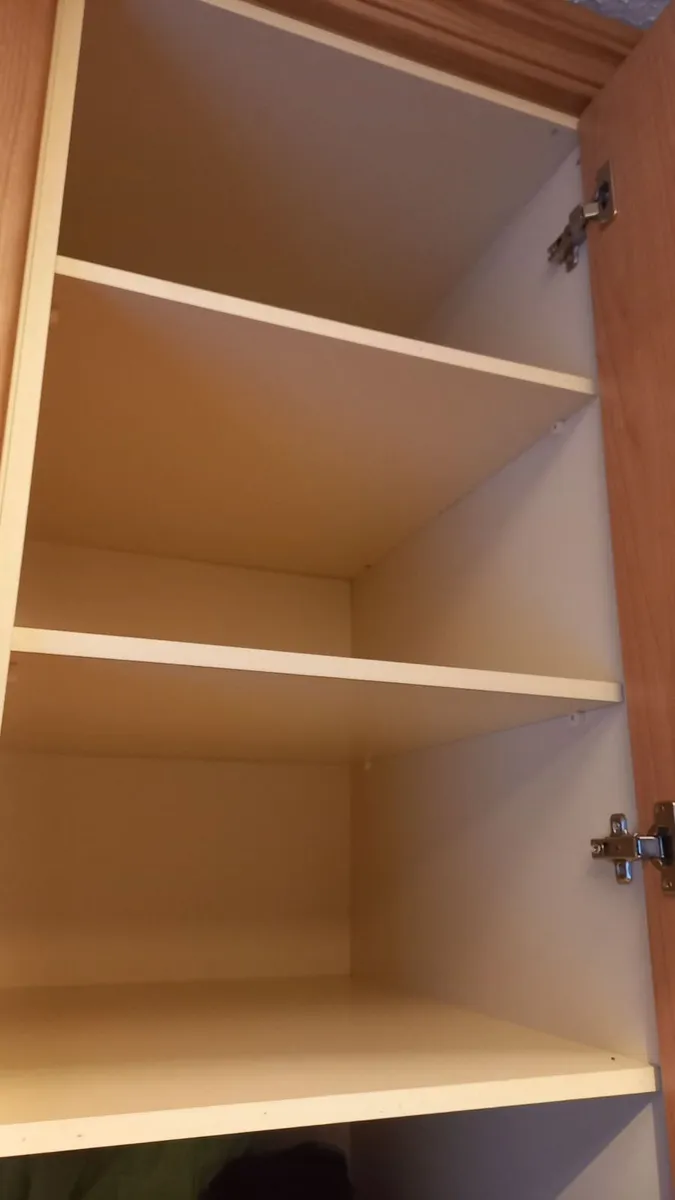 Fitted wardrobes - Image 2