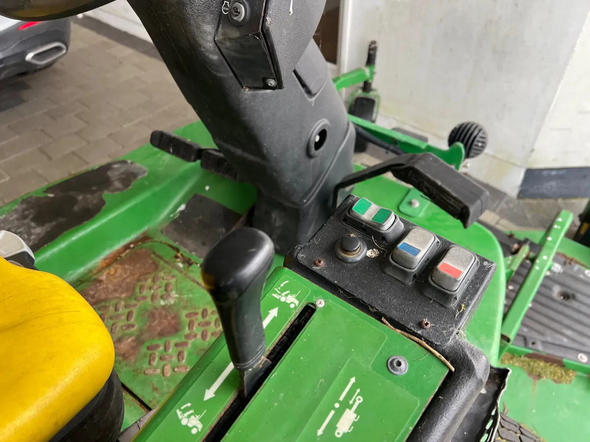 JD Ride on diesel lawnmower . - Image 4