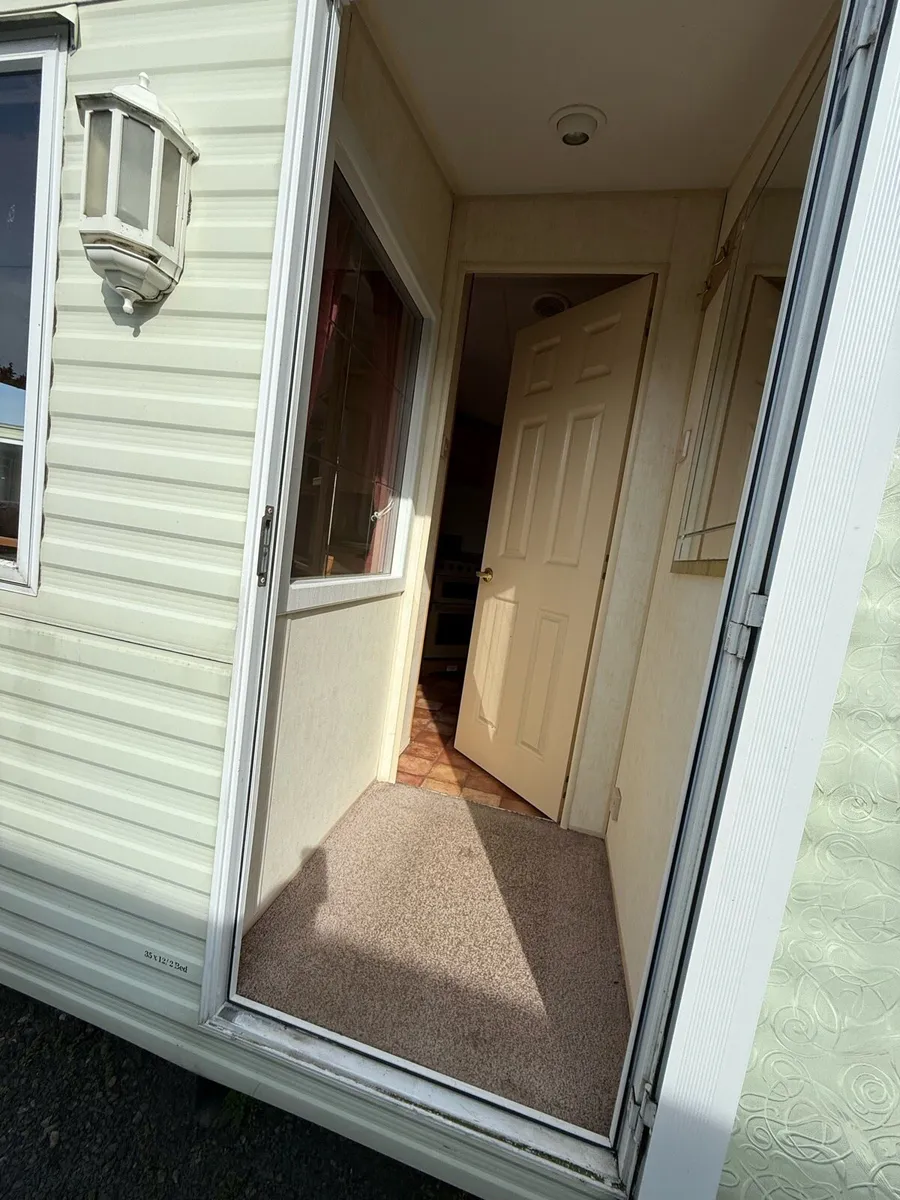 Willerby 35-12 2 bed Full Apex roof TPS caravan sa - Image 3