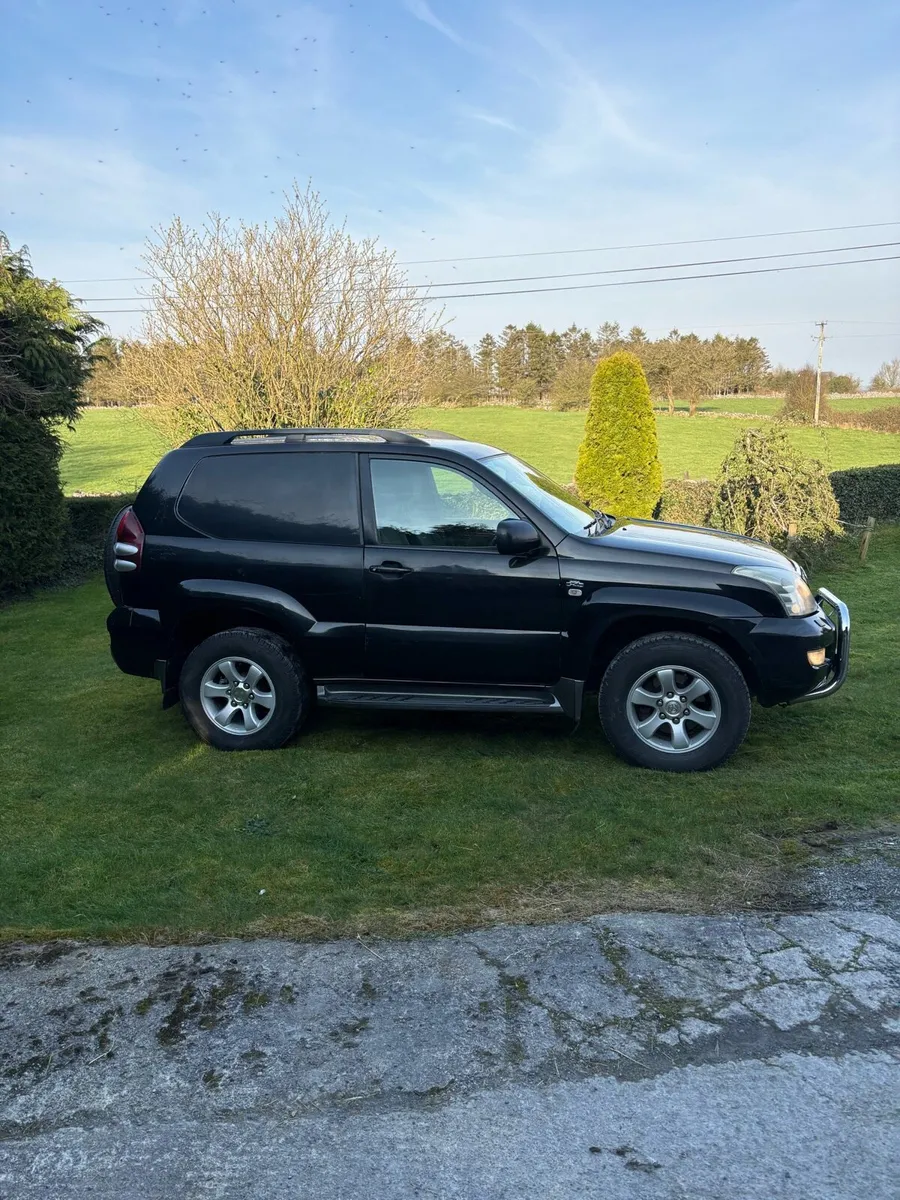 TOYOTA LANDCRUISER - Image 4