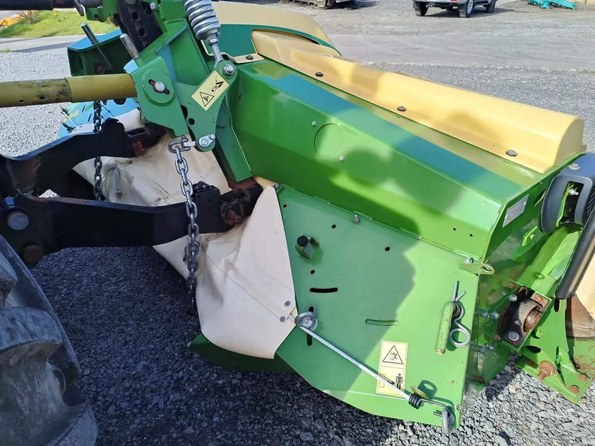 Krone 320 F320CV (Excellent condition) - Image 4