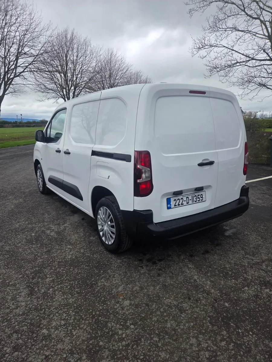 Citroen Berlingo 2022 - Image 3