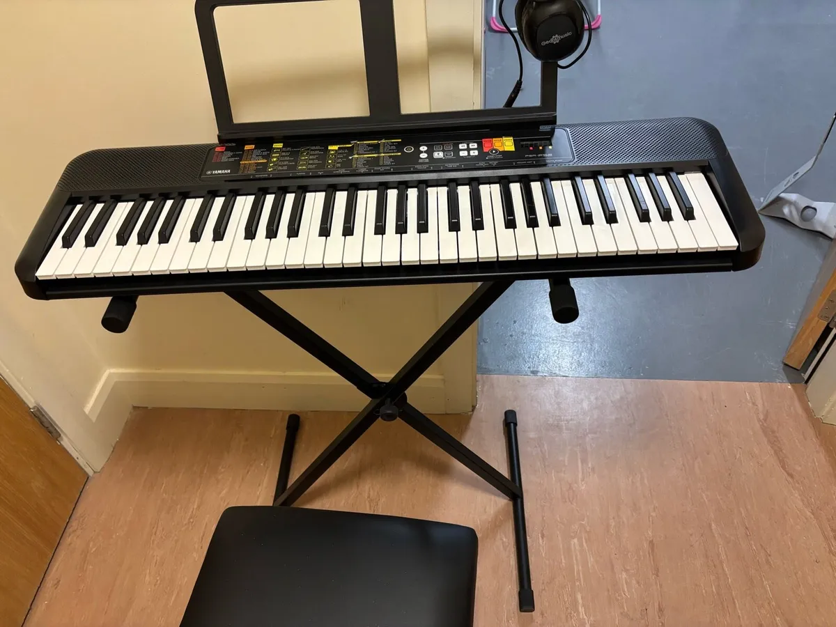 Keyboard for sale - Image 1