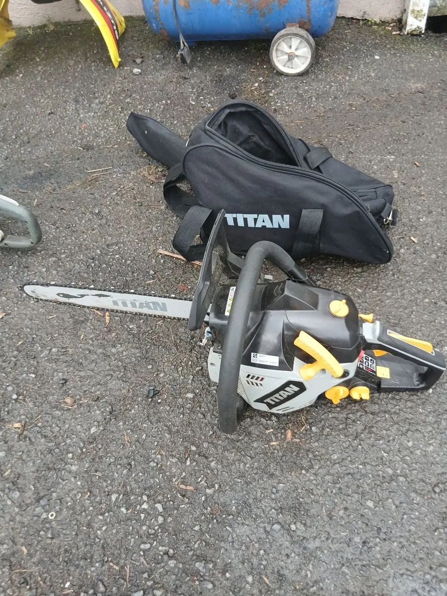 All for sale 30e each no offers read about add - Image 1