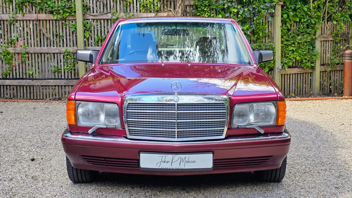 1992 Mercedes 300SE with only 19,900 Miles. - Image 3