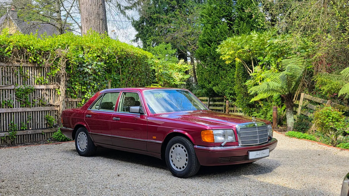 1992 Mercedes 300SE with only 19,900 Miles. - Image 1