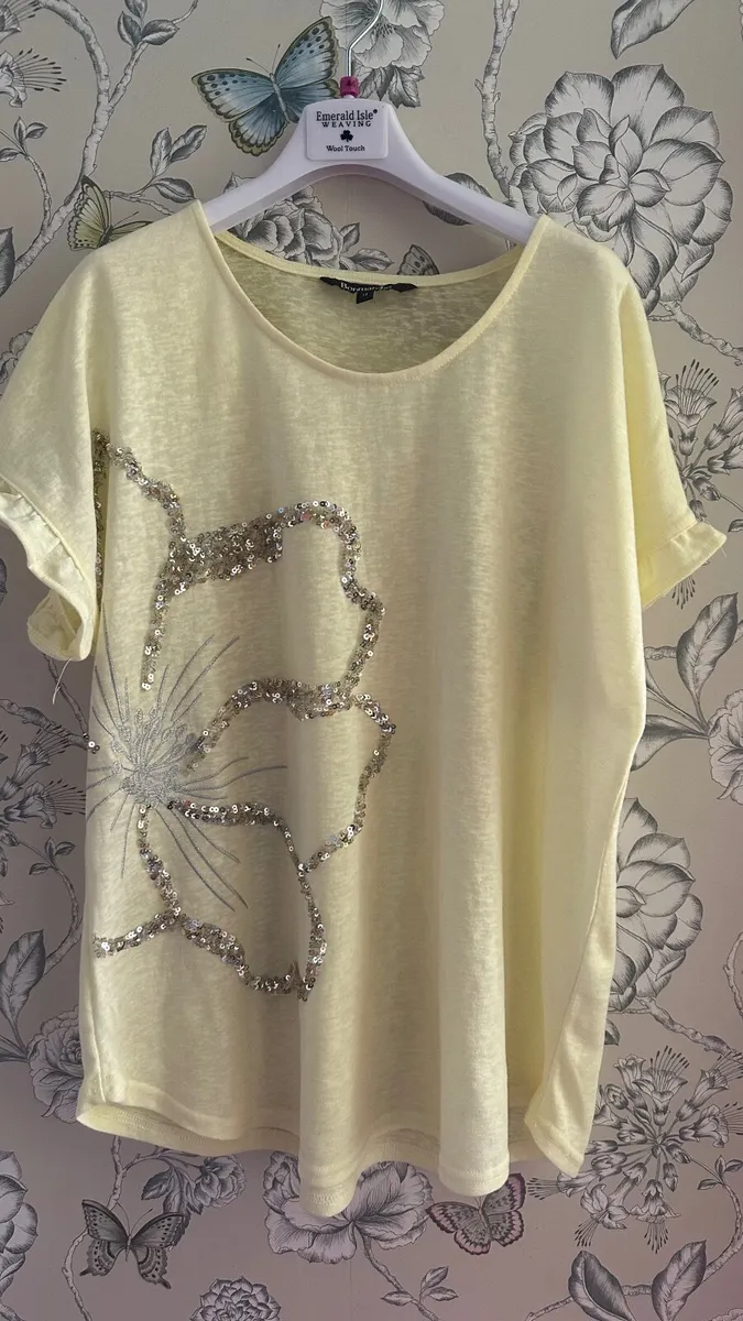 Yellow top - Image 1