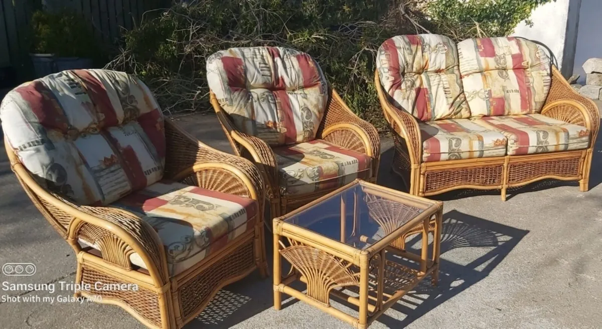 Wicker suite - Image 1