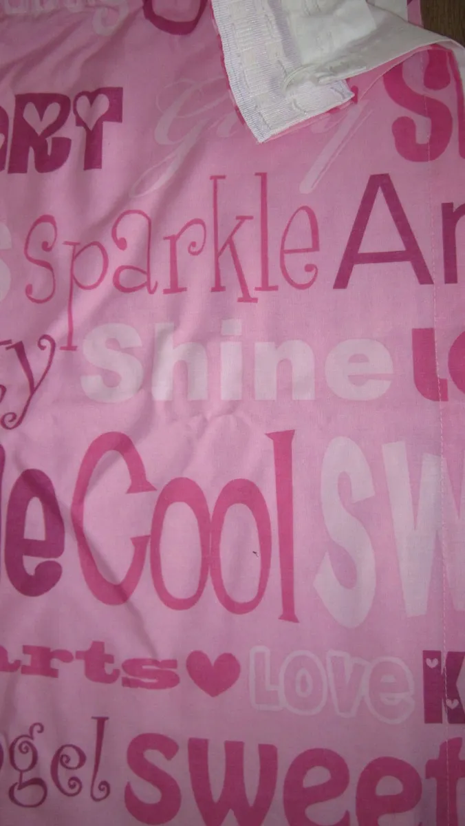 Curtains pink with Tiebacks - Image 3