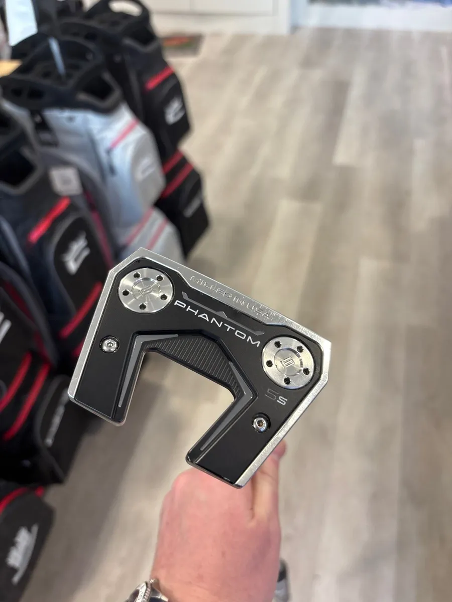 Scotty Cameron 5s Phantom 34” - Image 1
