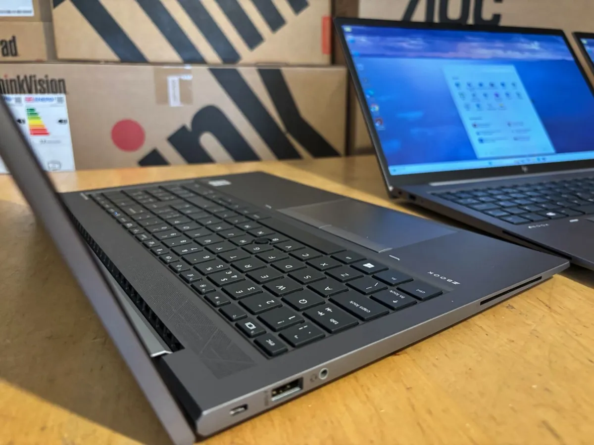 HP zBook Firefly Mobile Workstation-i7-Quadro Grap - Image 3